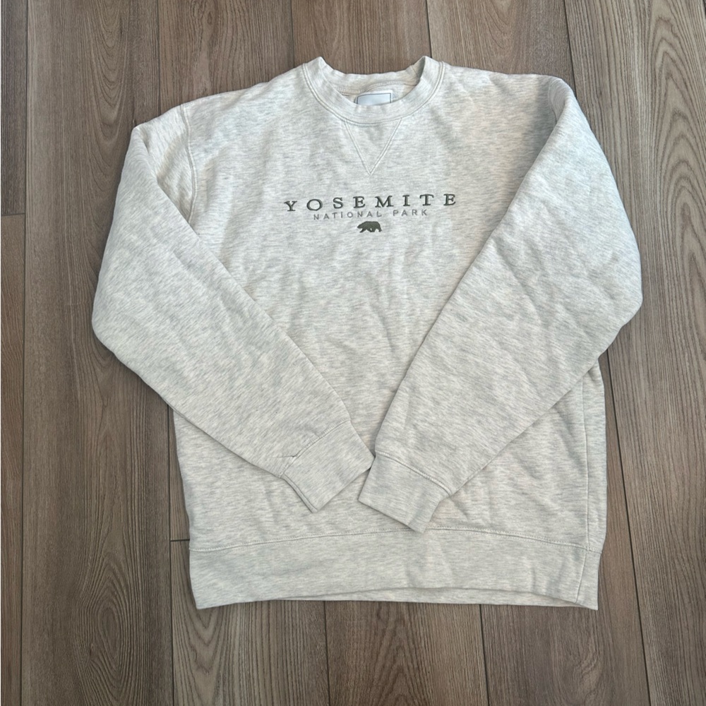 Yosemite crew neck